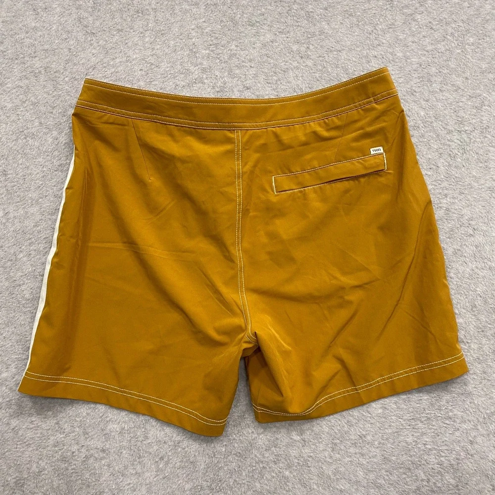 Vuori Shorts Mens 33 Dark Golden Heather Puerto Boardshort V3004